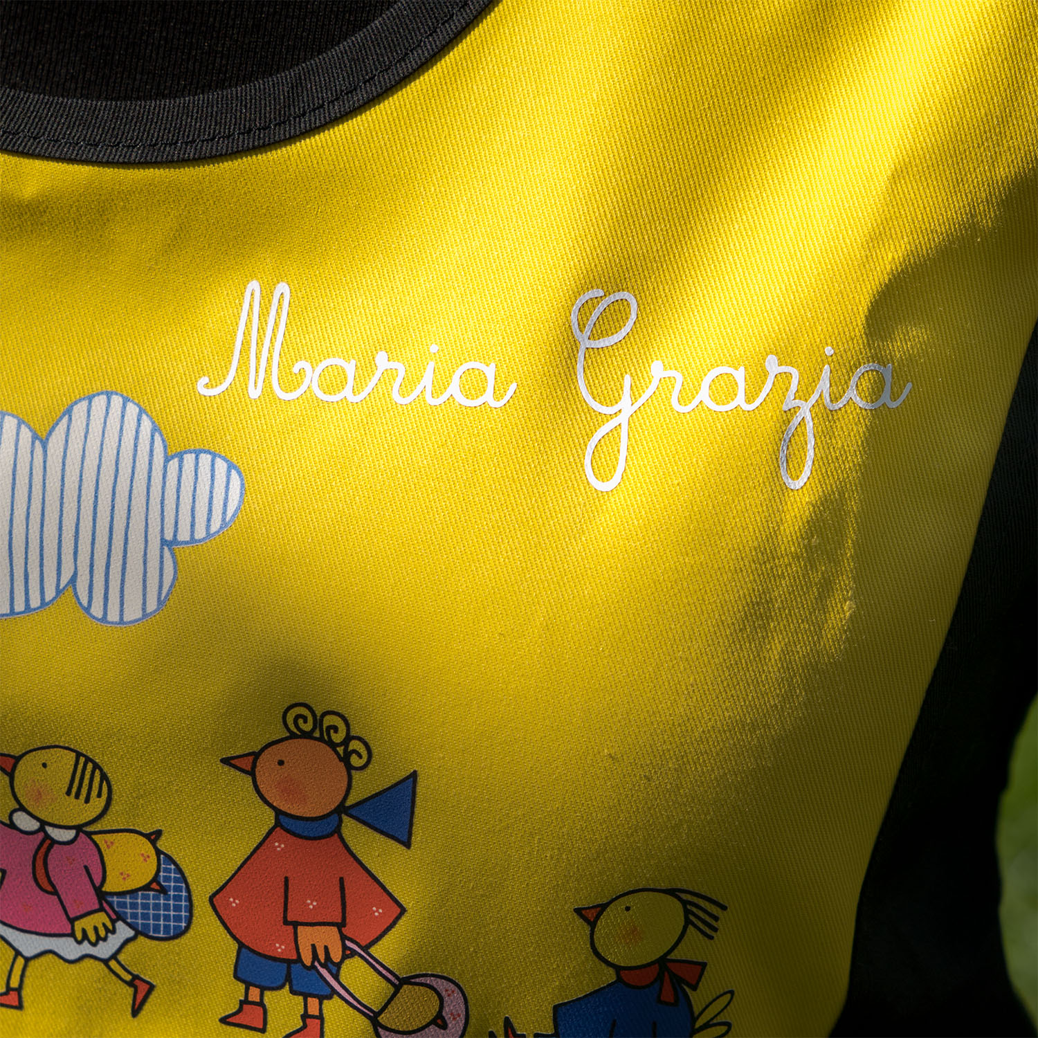 Kit Missione Maestra – Grembiule, Maglietta, Shopper, Pochette e Adesivi - immagine 6
