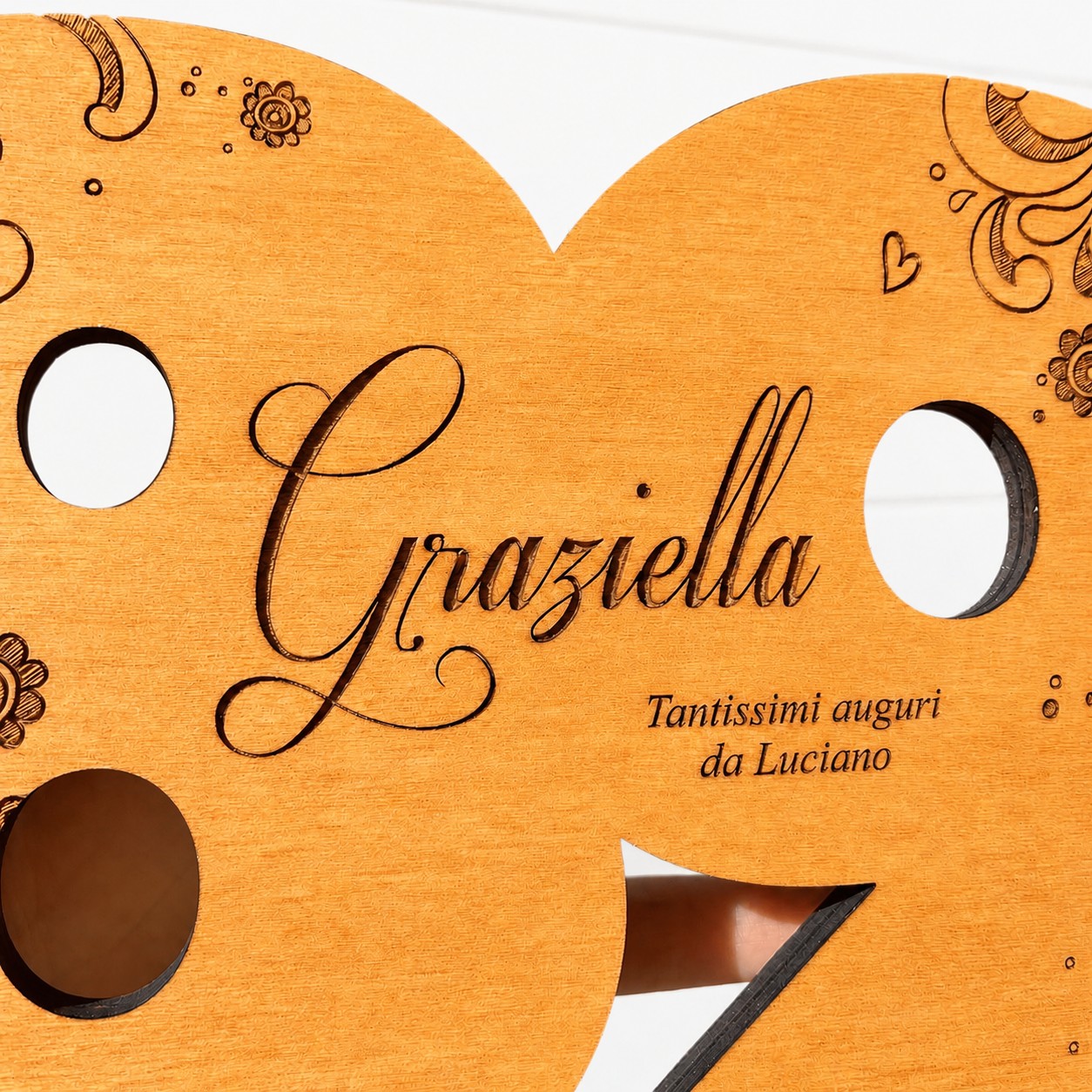 Numero in legno con dedica - immagine 2
