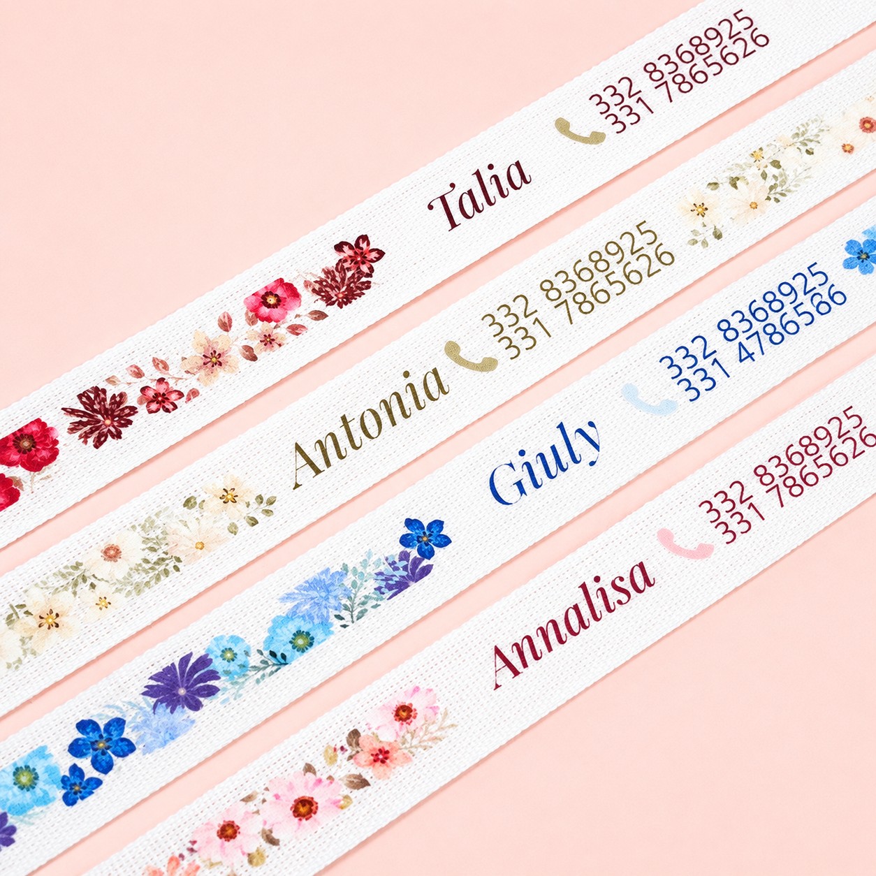 Dettagli dei braccialetti trovami in tessuto personalizzabile con nome e numero di telefono